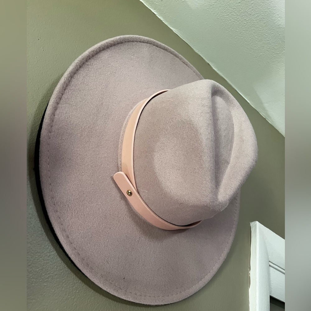 Nanacs Simply Mine Hat (Mauve) Never Worn - Picture 3 of 3
